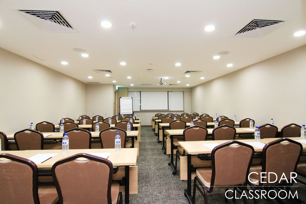 Metropolitan Ymca Singapore Business photo